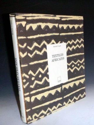 Item #027719 Textiles Africains. Michele Coquet