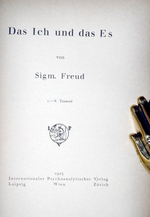(Sammelband) with Massenpscyhologie Und Ich-Analyse (2nd ed); Jenseits Des Lustprinzips (3rd ed); and Das Ich Und Das Es (1st edition)